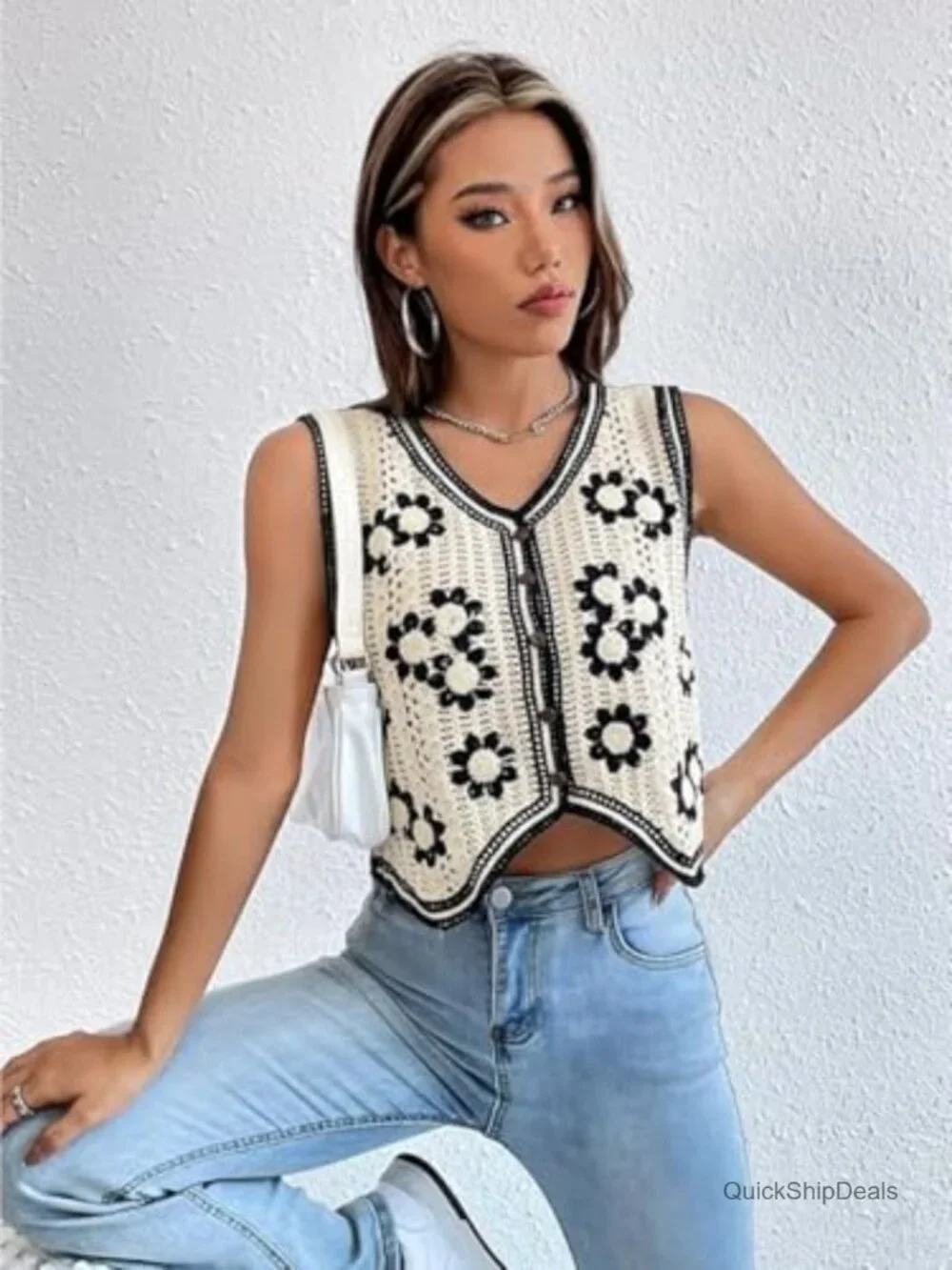 Verdusa Women's Crochet Plaid Button Front Crop Sweater Vest Sleeveless
